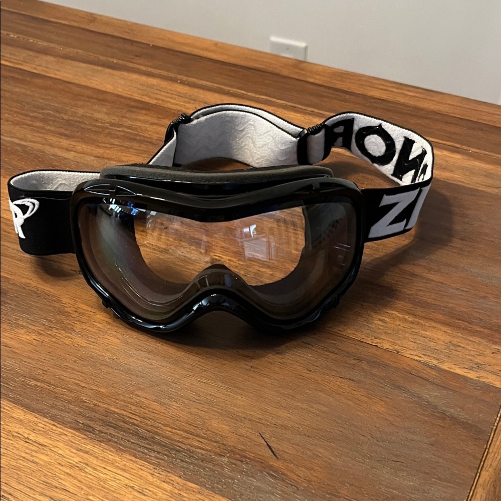 Black Ski Goggles with Adjustable Strap
